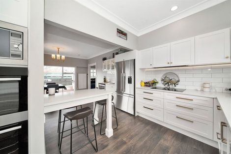 Photo of property in 45 Wilson Street, Hawera, 4610