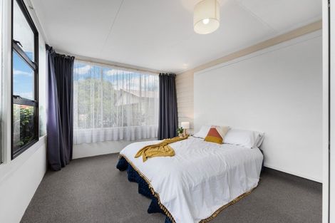 Photo of property in 99 Avonhead Road, Avonhead, Christchurch, 8042