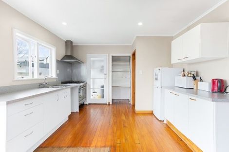 Photo of property in 55 Beaubank Road, Kelston, Auckland, 0602