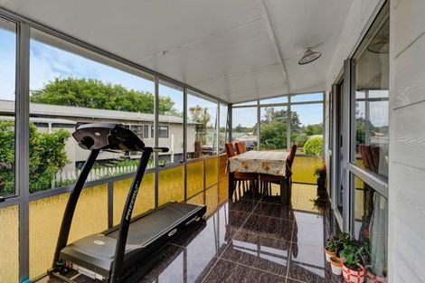 Photo of property in 2/6 Wicklow Place, Bell Block, New Plymouth, 4312