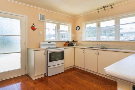 Photo of property in 18 Tatahi Street, Te Puru, Thames, 3575