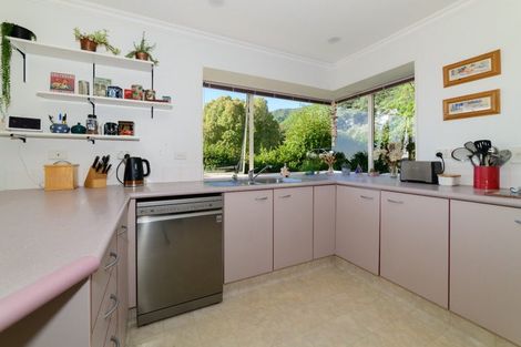 Photo of property in 54 Huia Street, Waikanae, 5036