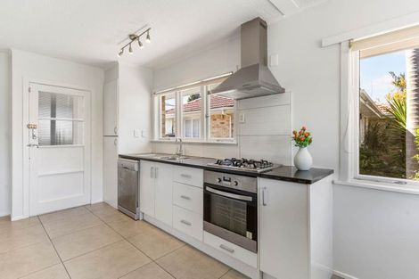 Photo of property in 221 Puhinui Road, Papatoetoe, Auckland, 2025