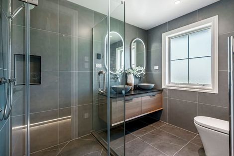 Photo of property in 7 Luff Place, Long Bay, Auckland, 0630