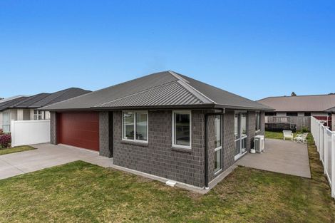 Photo of property in 15 Kakariki Drive, Coastlands, Whakatane, 3120