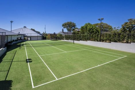 Photo of property in 23-27 Lake View Road, Takapuna, Auckland, 0622