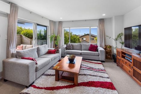 Photo of property in 8 Bayview Park Lane, Orewa, 0931