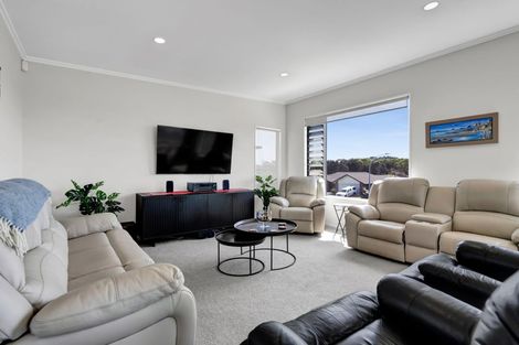 Photo of property in 18 Parkvue Drive, Bell Block, New Plymouth, 4312