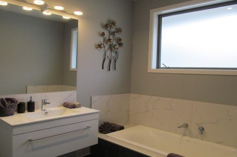 Photo of property in 390a Letts Gully Road, Letts Gully, Alexandra, 9393