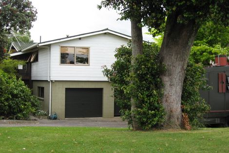 Photo of property in 4 Ashcroft Avenue, Mangere Bridge, Auckland, 2022