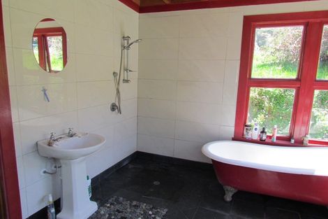 Photo of property in 328 Pigeon Bay Road, Duvauchelle, 7583