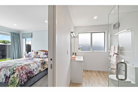 Photo of property in 13 Billington Drive, Halswell, Christchurch, 8025