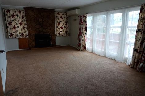 Photo of property in 39 Logie Street, Stokes Valley, Lower Hutt, 5019