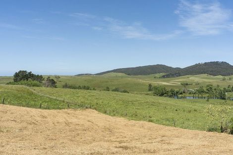 Photo of property in 19 Kerr Road, Parua Bay, Onerahi, 0192