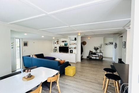 Photo of property in 185 Tutere Street, Waikanae Beach, Waikanae, 5036