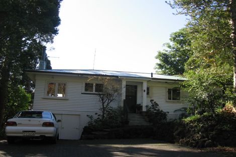 Photo of property in 16 Kopiko Road, Titirangi, Auckland, 0604