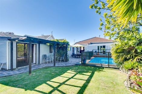 Photo of property in 120 Vigor Brown Street, Napier South, Napier, 4110