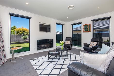 Photo of property in 5 Smiley Place, Mosgiel, 9024