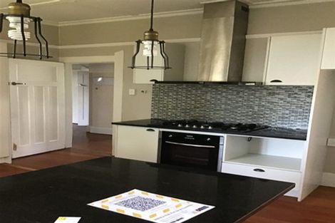 Photo of property in 1/3185 Great North Road, New Lynn, Auckland, 0600