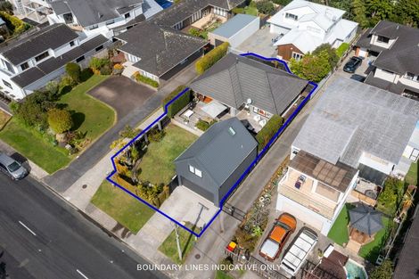 Photo of property in 1/8 Waller Avenue, Bucklands Beach, Auckland, 2012