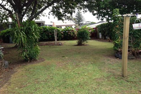 Photo of property in 516 Te Atatu Road, Te Atatu Peninsula, Auckland, 0610