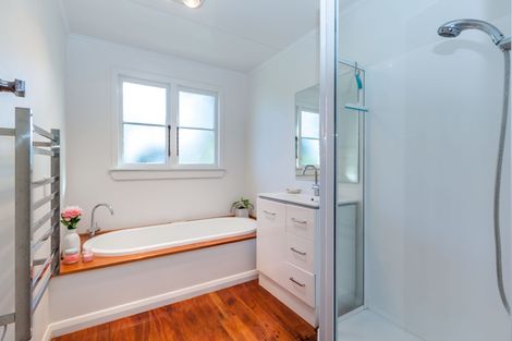 Photo of property in 72 Heretaunga Street, Palmerston North, 4414