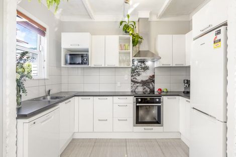 Photo of property in 2/22 Clayburn Road, Glen Eden, Auckland, 0602