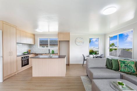 Photo of property in 13 Cherry Tree Place, Massey, Auckland, 0614