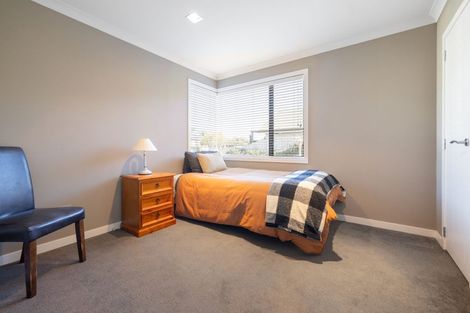 Photo of property in 20 Gibbston Close, Huntington, Hamilton, 3210