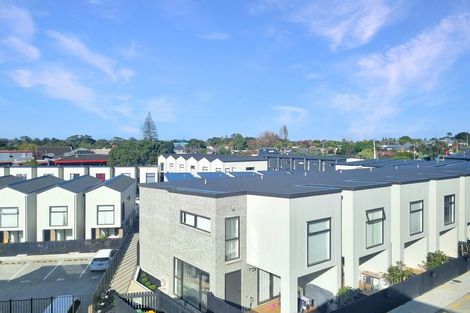 Photo of property in 34 Tukari Lane, Mangere Bridge, Auckland, 2022