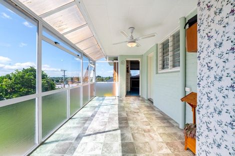 Photo of property in 42 Forest Lake Road, Forest Lake, Hamilton, 3200