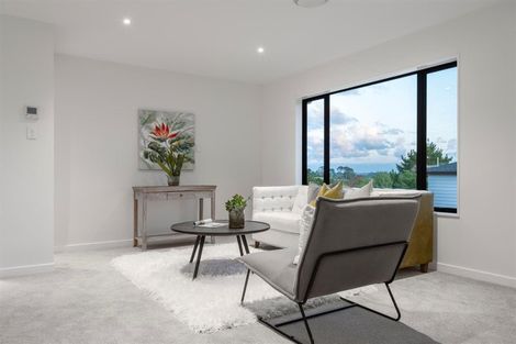 Photo of property in 3 Taku Close, Long Bay, Auckland, 0630