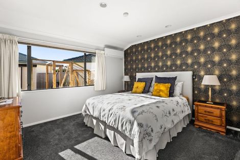 Photo of property in 17 Alderney Close, Taradale, Napier, 4112