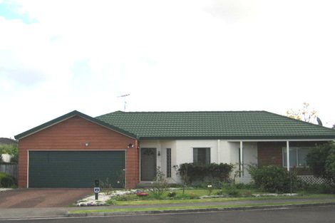 Photo of property in 16 Splendour Close, Henderson, Auckland, 0610