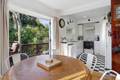 Photo of property in 30 Taupo View Road, Taupo, 3330