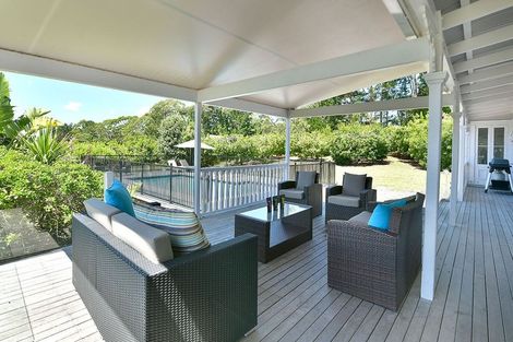 Photo of property in 940 South Head Road, South Head, Helensville, 0874