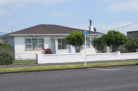 Photo of property in 20 Cameron Street, New Plymouth, 4310