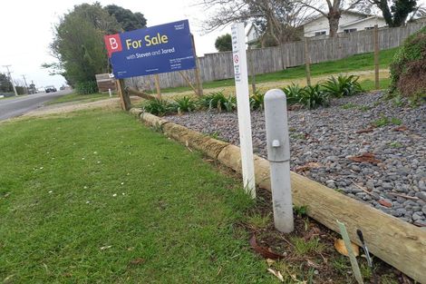 Photo of property in 28 Weraroa Road, Waverley, 4510