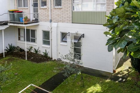 Photo of property in 6d Davies Lane, New Plymouth, 4310