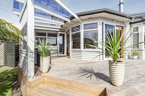 Photo of property in 11 George Street, Lower Vogeltown, New Plymouth, 4310