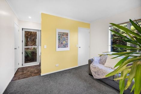 Photo of property in 40 Hobart Drive, Spotswood, New Plymouth, 4310