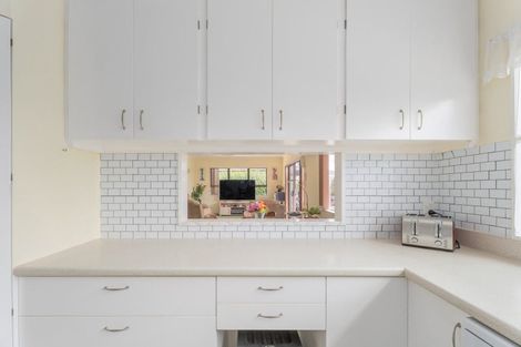 Photo of property in 24 Springbok Avenue, Whitianga, 3510