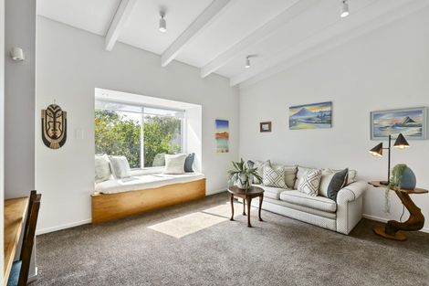 Photo of property in 13 Shearer Drive, Oakura, 4314