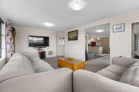 Photo of property in 63 Centennial Avenue, Helensburgh, Dunedin, 9010