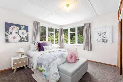 Photo of property in 8 Ngahue Crescent, Elsdon, Porirua, 5022