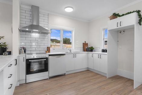 Photo of property in 5 Jordan Street, Hikurangi, 0114