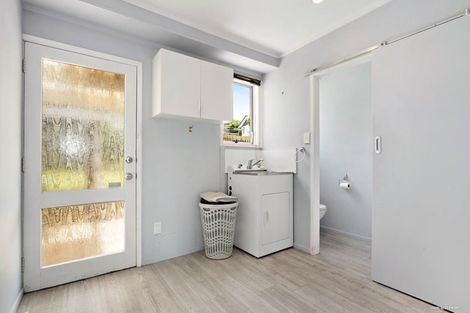 Photo of property in 60 Hartley Terrace, Massey, Auckland, 0614