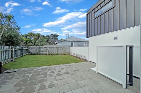Photo of property in 3/149 Onepu Road, Lyall Bay, Wellington, 6022