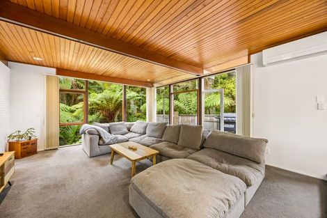 Photo of property in 7 Waima Crescent, Titirangi, Auckland, 0604
