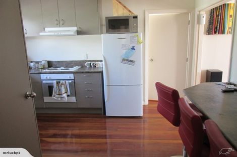 Photo of property in 5 Ascot Street, Hokowhitu, Palmerston North, 4410